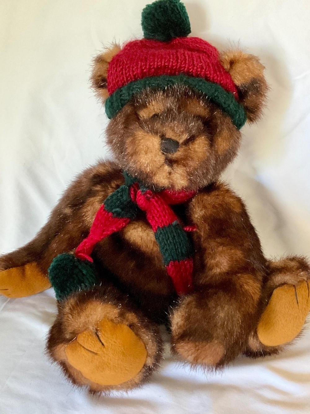 VTG 2000 Wishpets Mr Wiggles Christmas Teddy Bear Plush 16" Holiday Scarf Hat